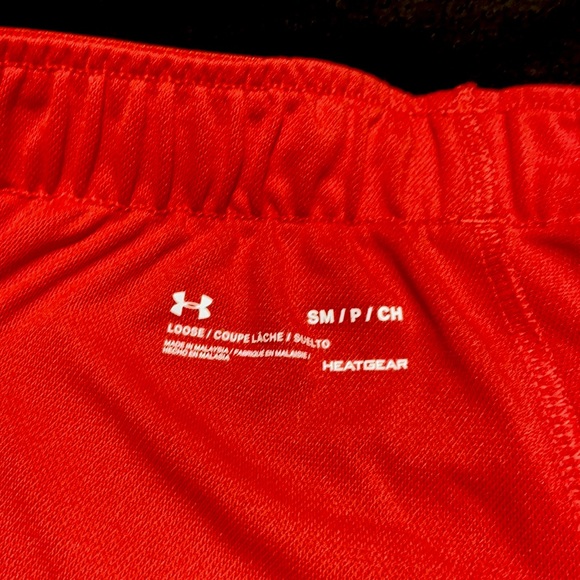 Under Armor Shorts Play it up. Size S. NWOT - Picture 2 of 12